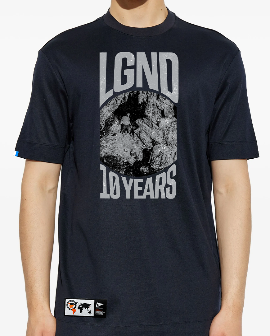 Playera LGND 10 Años GT Gris (LGDF)